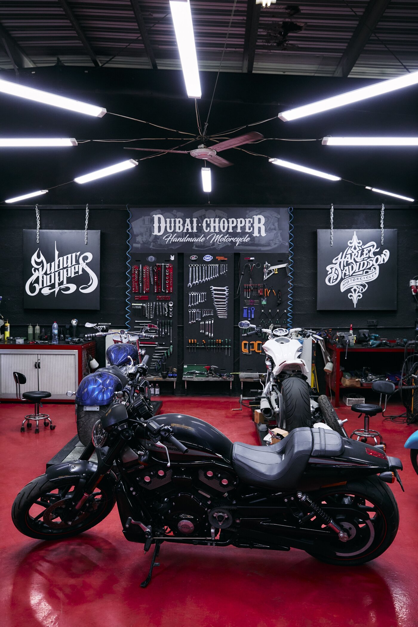 Dubai Chopper workshop